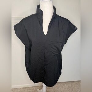 Healing Hands nurses are healing black scrub top size M